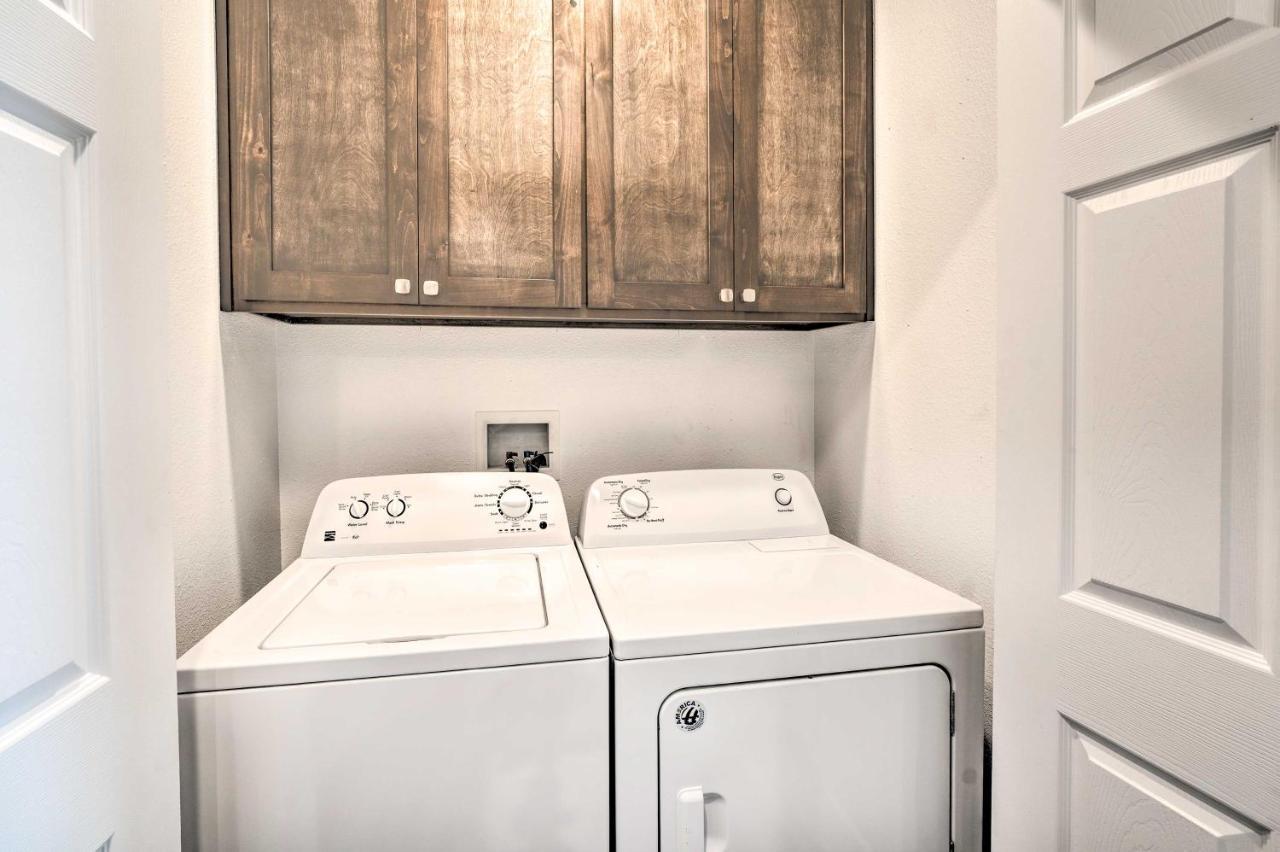 Pet-Friendly Retreat - 1 Block To Colorado River! بولهيد سيتي المظهر الخارجي الصورة